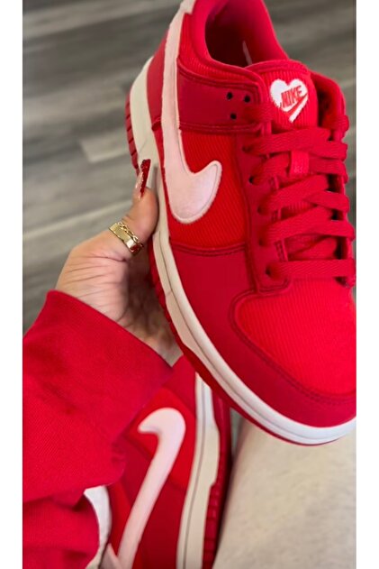 Nike Dunk Low Valentine's Day Sneaker Ayakkabı (Kırmızı) - Fiyatı