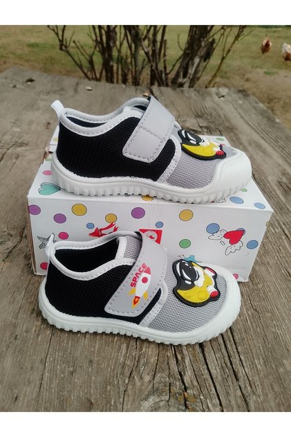 Papuci pentru grădiniță și acasă