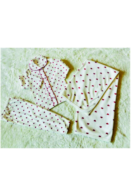 Heart Printed Pajama Set and Blanket Set