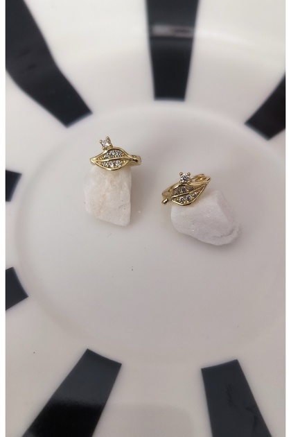Altın Kaplama Yaprak Model Küpe Kararmaz 14K Rengindedir 1cm