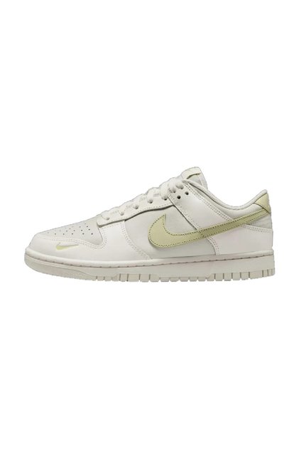 Дамски маратонки NIKE DUNK LOW