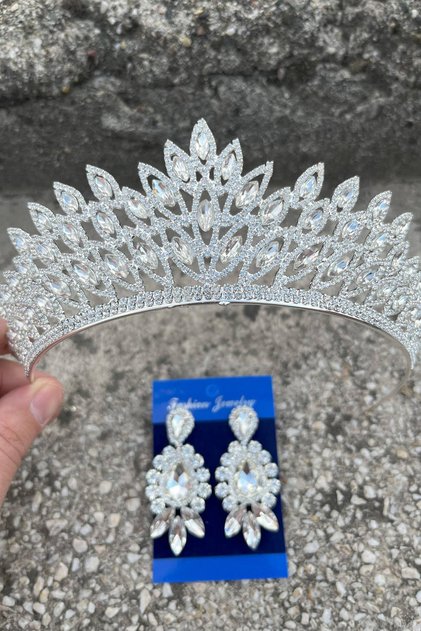 Alexa Silver Bridal Henna Crown Special Occasion Accessory Women's Crown and Three Shuttle Earrings Set – Crown, Crystal Stone