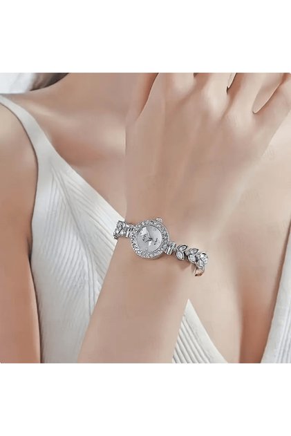Oyuncakstore Full Crystal Stone Encrusted Silver Color Silver Plated Women Wristwatch Imported