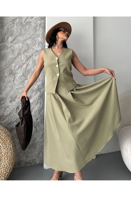 Women's Vest Pleated Skirt Suit Khaki