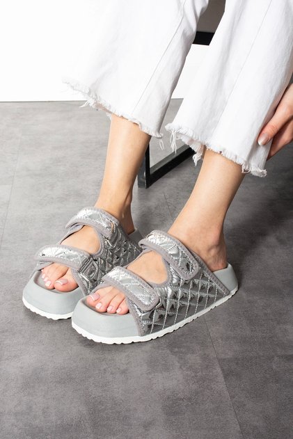 Quilted Velcro Home Outdoor Women's Slippers – Shiny Gray