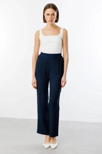 Wrinkle Patterned Linen Fabric Trousers