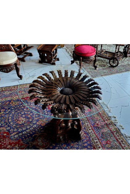 Gül ağacı çiçek motifli masa