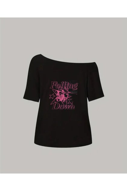 Women's Off Shoulder Boat Neck Falling down Printed T-Shirt