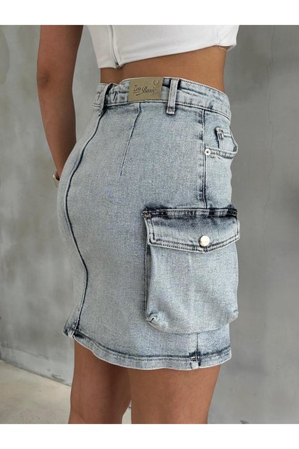 MINI FUSTA DENIM ICE WASH CU DETALII BURUJĂ DE CARGO