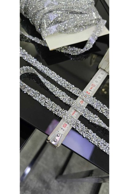 Hayal Model Stone Iron-On Adhesive Strip Applique Silver Color 1 cm X 2 Meters Decorative Ribbon
