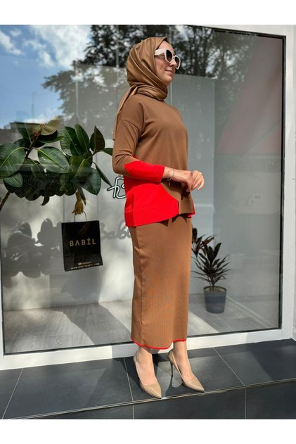 Yanları Renkli Etek Üstü Triko Tunik Toprak