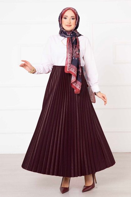 Sena Pleated Skirt Dark Burgundy