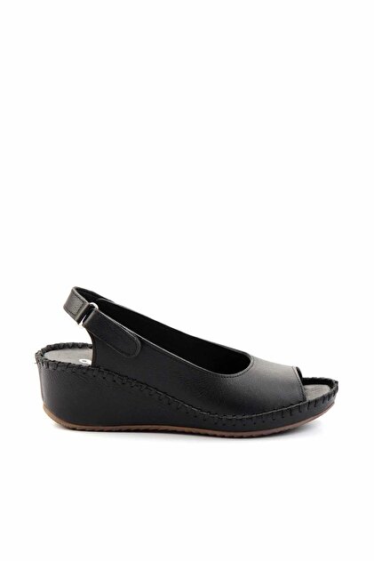 Bambi Siyah Leather Kadın Dolgu Topuklu Ayakkabı K05717250403