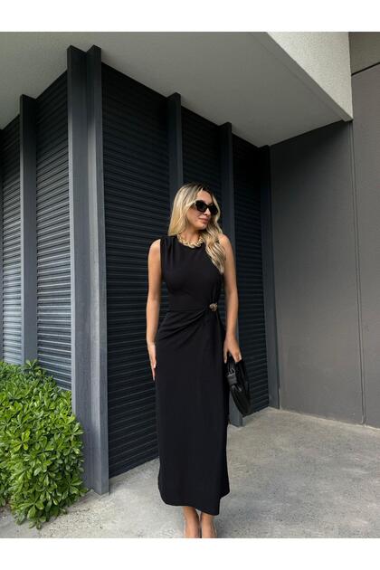 Black Zero Sleeve Apple Slice Buckle Midi Length Dress – Stylish and Modern 7341
