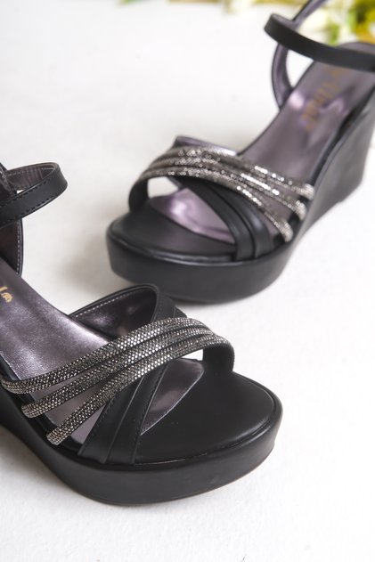 Black Skin Stone Women's Wedge Heeled Shoes - 6700
