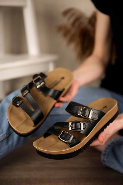 Women's 3 Buckle Slippers Black Skin
