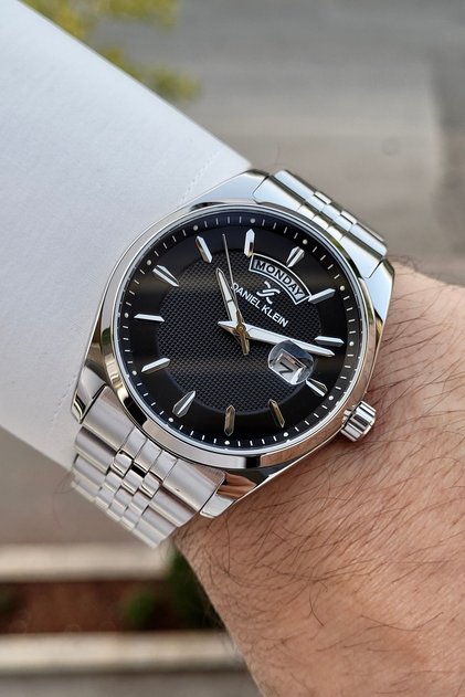 Kadranı Siyah Kordonu Silver Renk 24 Ay Garantili Fonksiyonları Aktif Erkek Kol Saati