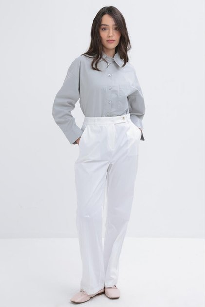 White-Pipe Leg Trousers