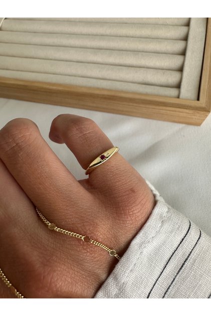 Fuchsia North Star Stone Thin Little Finger Ring