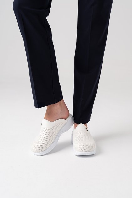 White Classic Perforated Women's Sabo Slippers Orthopedic Hospital Doctor Nurse Slippers