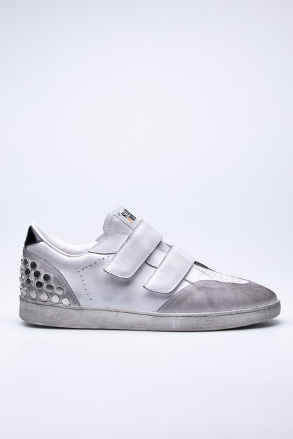 SMOKE SANDY SNEAKER