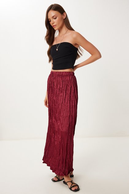 Women's Burgundy Wrinkle Effect Satin Surface Skirt Mx00218