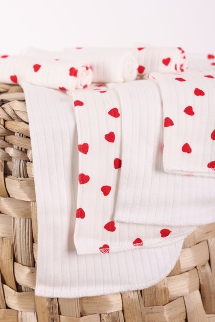 Set of 7 Baby Mouth Wipes – 100% Cotton, Soft and Absorbent with Small Hearts