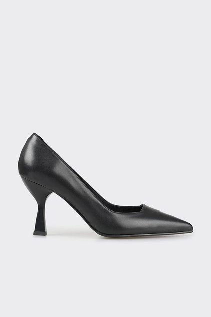 Siyah Deri Kadın Stiletto
