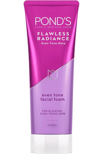 POND'S Flawless Radiance Even Tone Facial Foam, with Niacinamide and Vitamin E, 100g