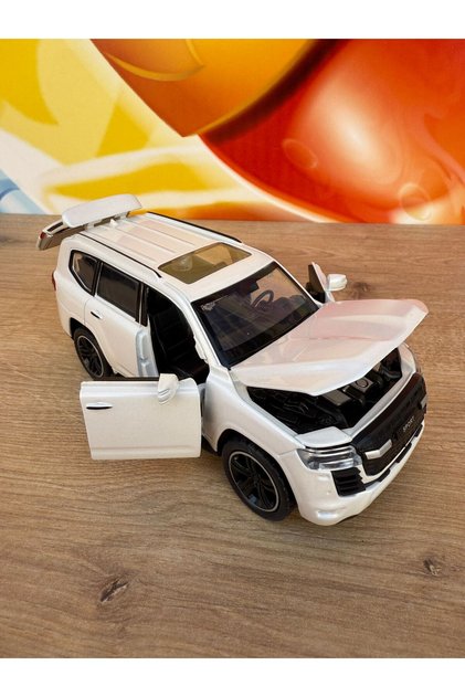 Toyota Land Cruiser V8 Model Demir Jip Metal Oyuncak Araba Kapı Bagaj Açılır Land Jeep landcrusier