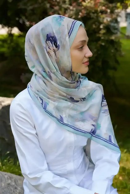 Prestige Leona Pattern Shawl - Mint