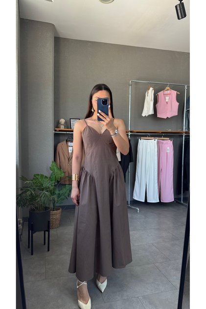 Bel Detaylı Pamuklu Askılı Midi Elbise