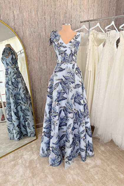 sachin and babi light blue dress Casual Engagement Dress Guide: Style Ideas