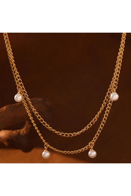 Pearl Necklace Offering Elegance and Elegance Together