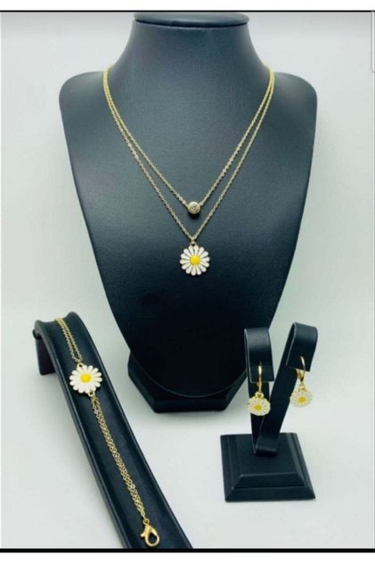 Stylish 3-Piece Daisy Model Set: Necklace, Bracelet and Earring Set