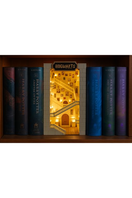 Hogwarts Merdiven Kitaplık Dekoru - Harry Potter