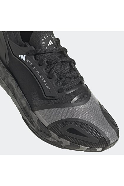 adidas gazelle silver green womens Altra Women's Superior 7 Black– Correct Toes main image 1