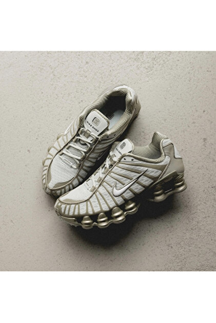 靴 NIKE SHOX TL 27.5 Nike Shox TL Erkek Ayakkabısı. Nike TR