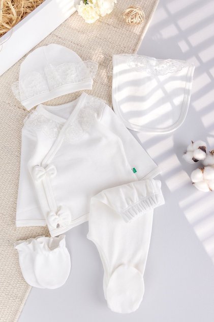 Laced 100% Cotton 5-Piece Baby Girl Hospital Release Baby Set