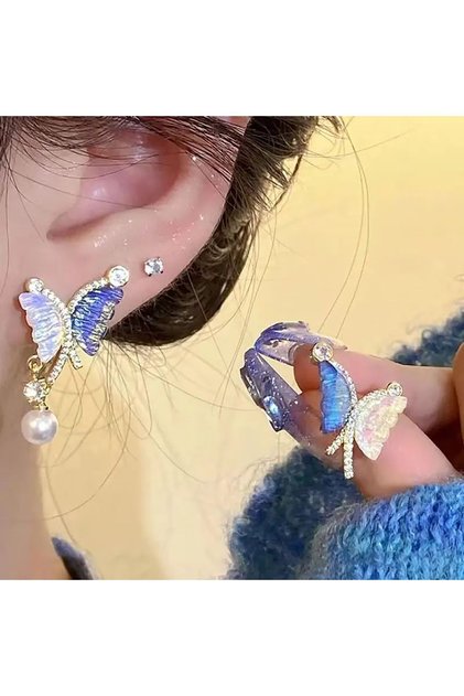 Elevate Your Style with Chic Stone Butterfly Earrings!