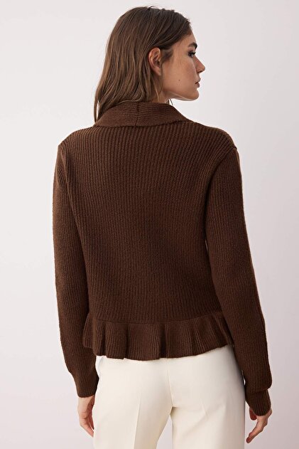 Trendyol Collection Brown Crop V-Neck Soft Textured Flounced
