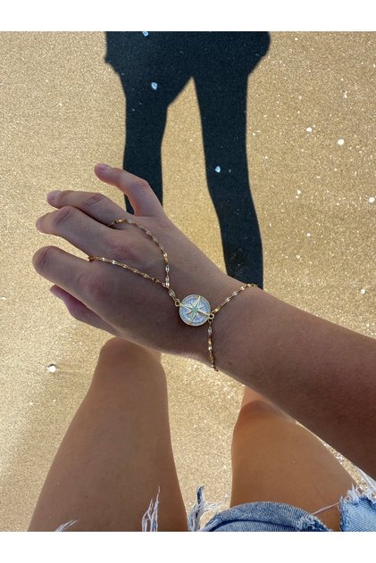 Women's Gold Color Compass Figured Shahmeran Bracelet – Elegant and Modern Hand Jewelry"