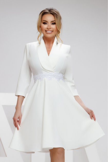 Rochie midi albă cu broderie în talie