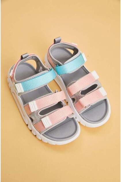 Filet Phylon Sandals