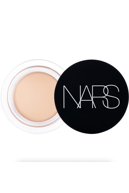 Soft Matte Complete Full Coverage Longwear Concealer with Hyaluronic Acid