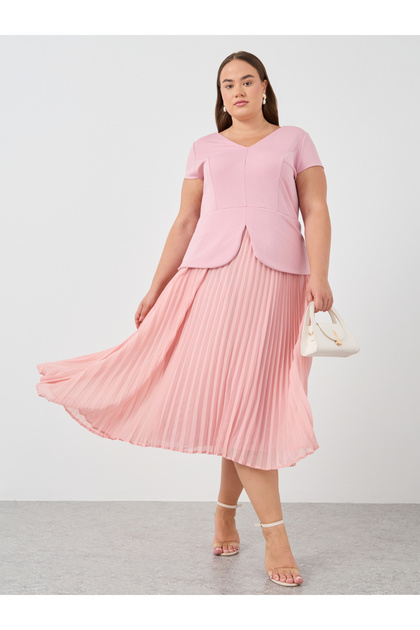 Plus Size Short Sleeves Pleated A-Line Midi Dress