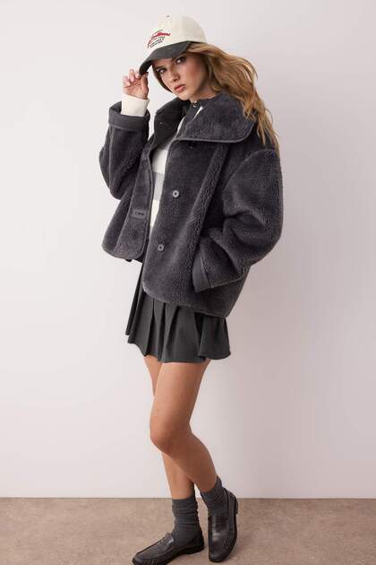 Trendyolmilla Antrasit Oversize Kalıp Peluş Mont TWOAW26MO00062