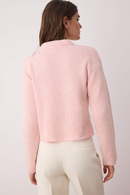 Trendyolmilla Pembe Crop Yumuşak Dokulu Bisiklet Yaka Triko Kazak