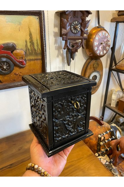 Wooden lock piggy bank