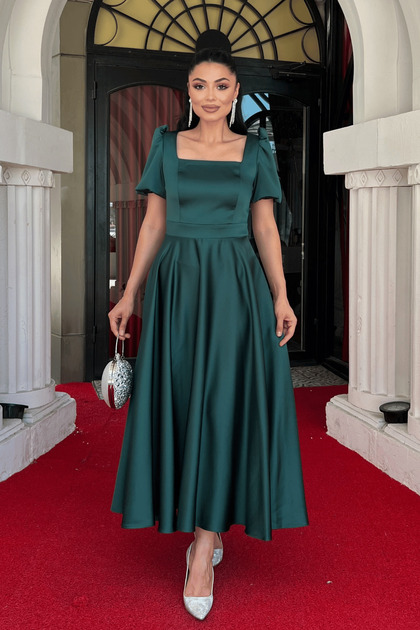 green emerald velvet dress Midi Emerald Green Dress with Sweetheart Neckline